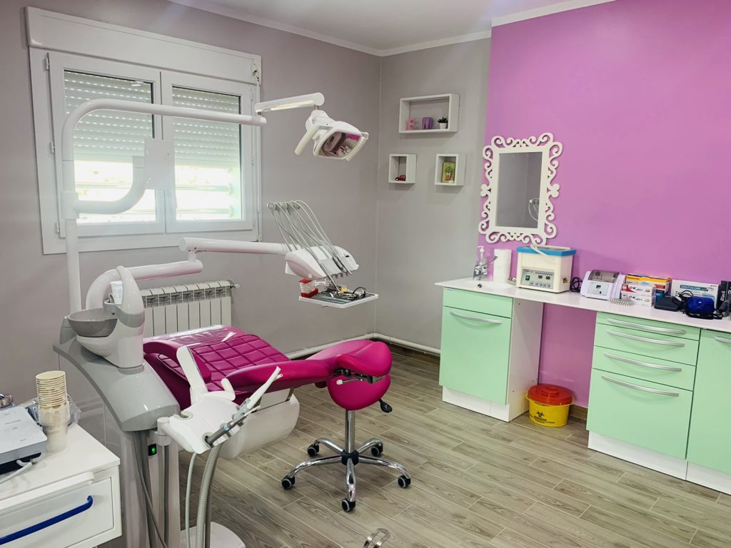 kerrouzi dentiste chlef 06