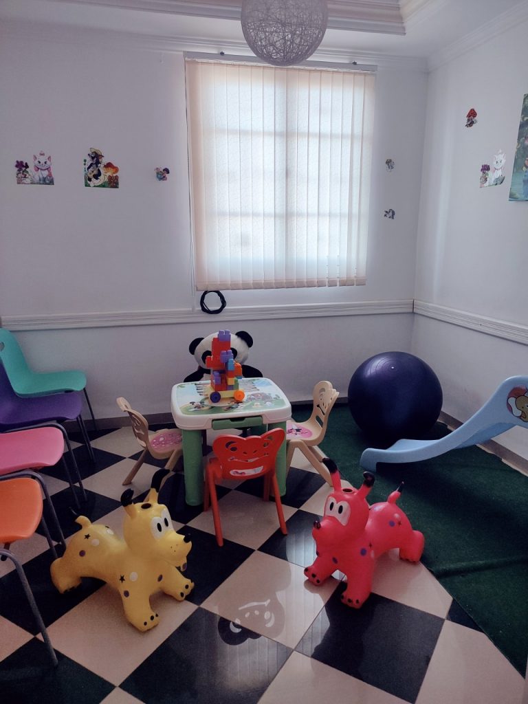 assenouni pediatre tenes chlef 09