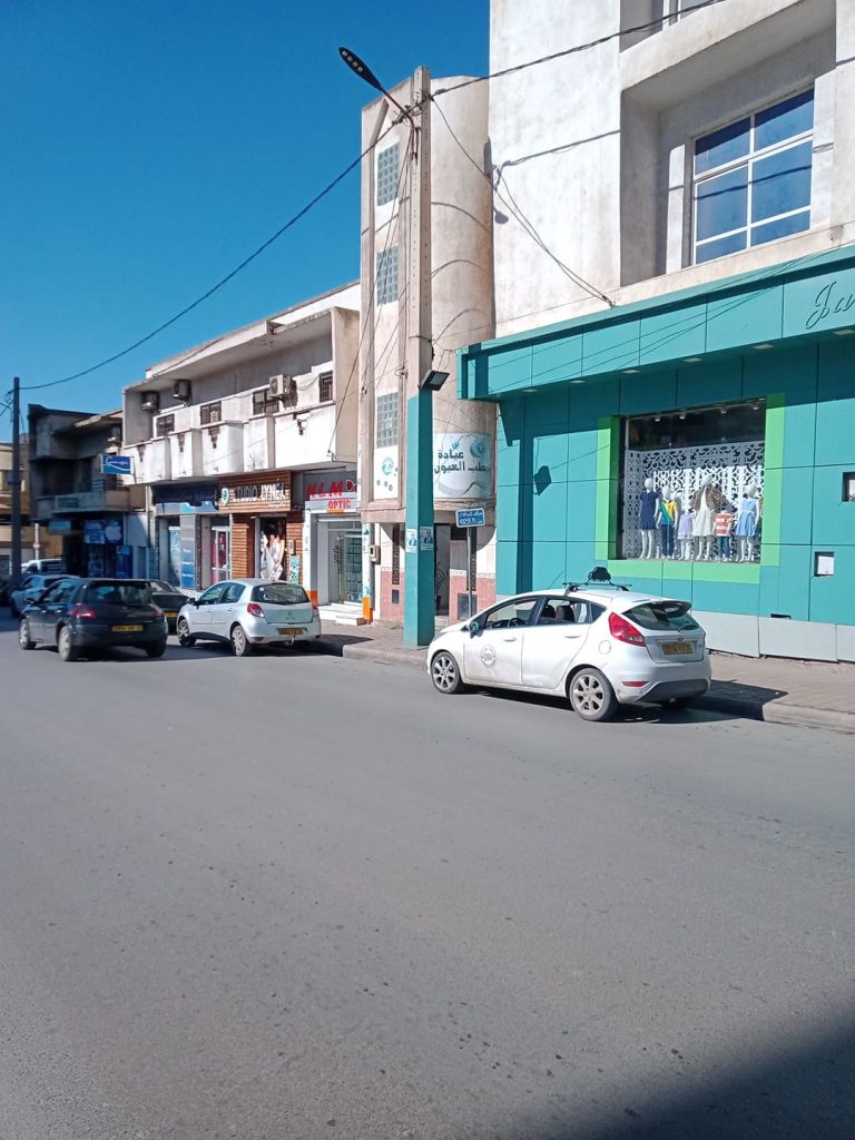 terki hassaine ophtalmologiste oran 06