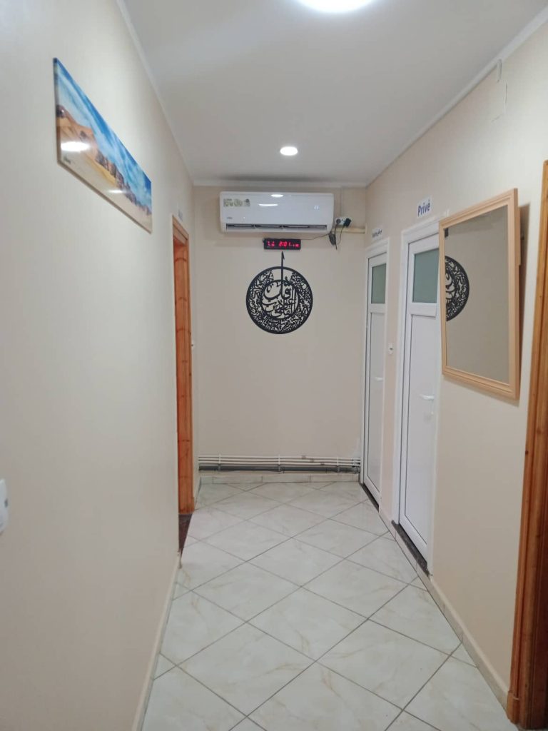 ait ouzegane dentiste odf oued rhiou 06