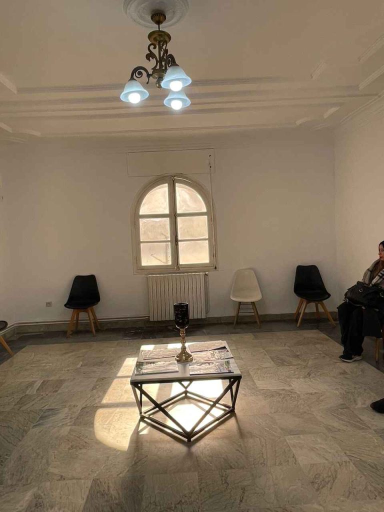 pr kadri orl esthetique benaknoun alger 37