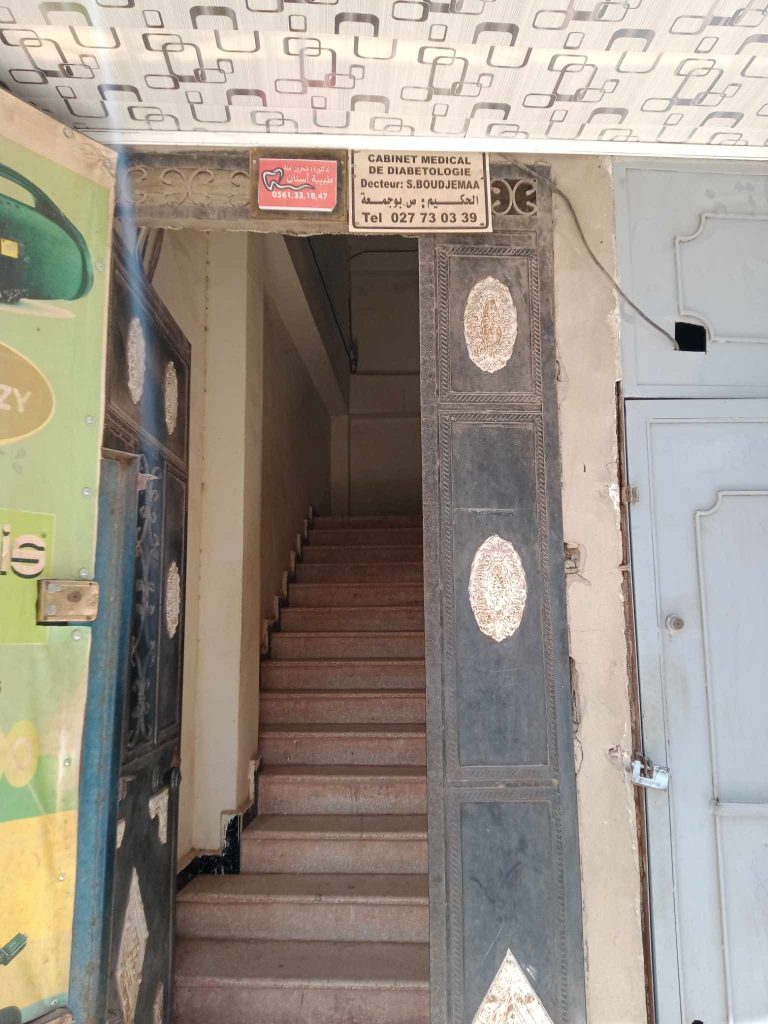 chahrour dentiste chettia chlef 02