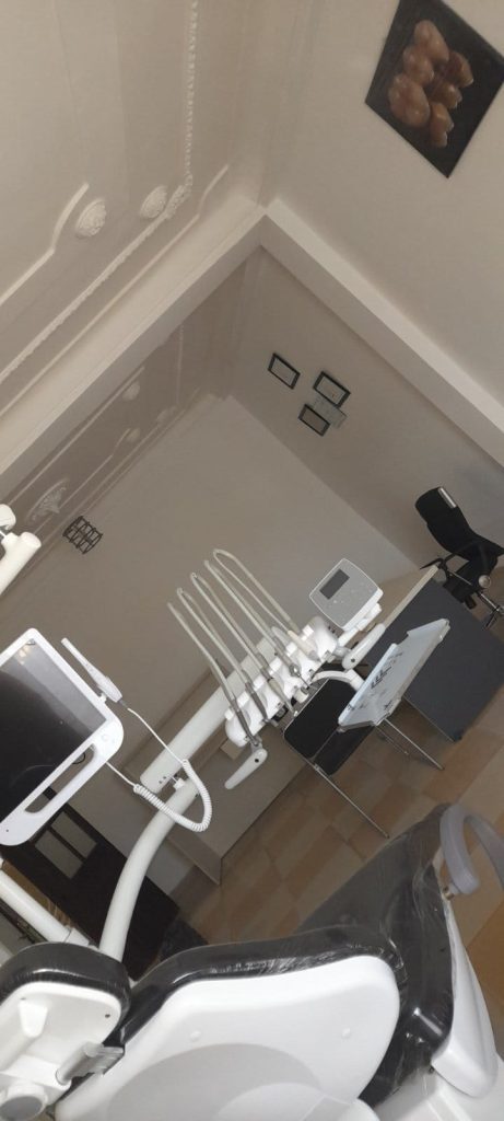 Medjahed dentiste sidi akkacha chlef 03