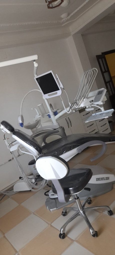 Medjahed dentiste sidi akkacha chlef 04